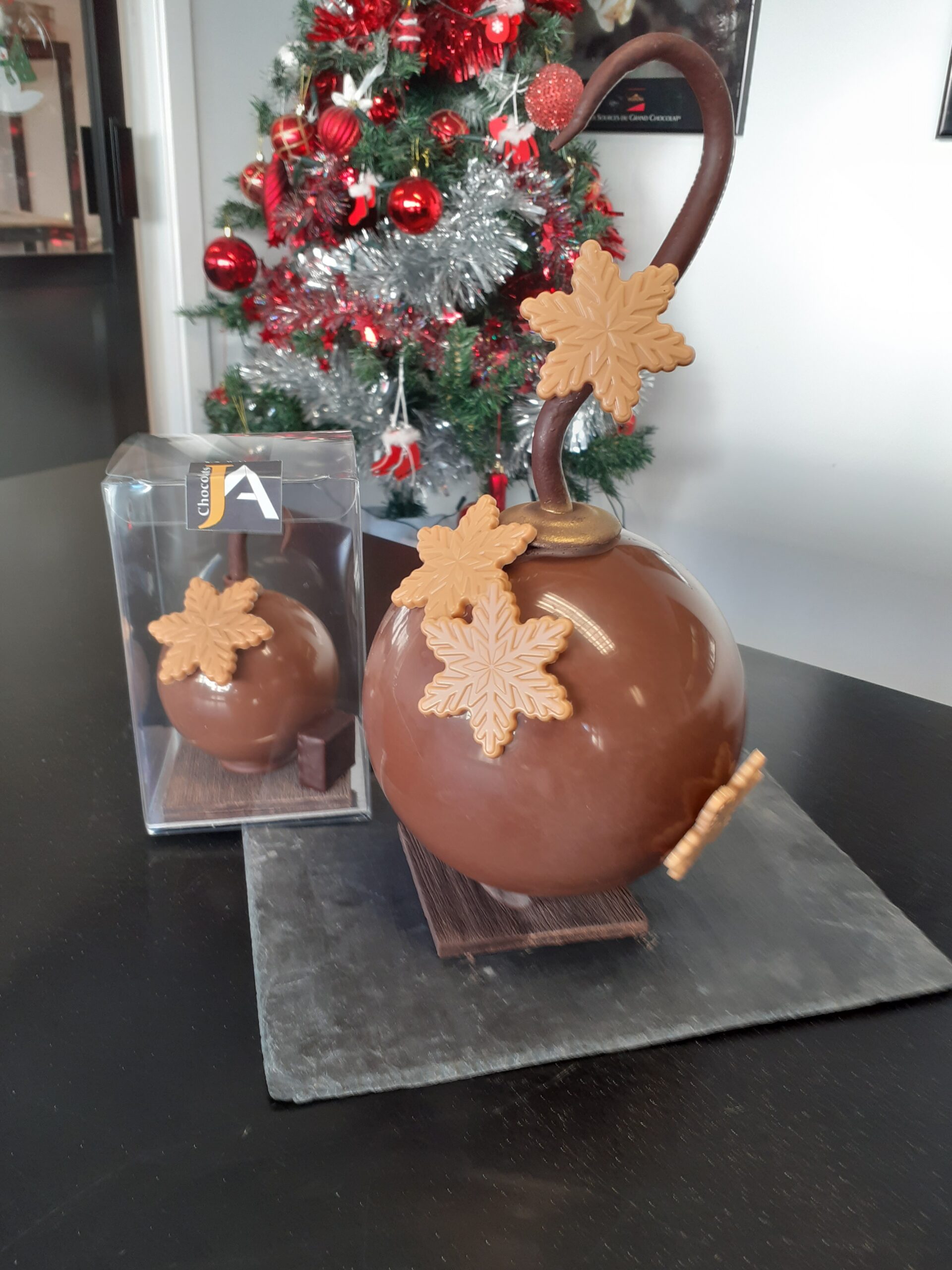 Boule de Noël en chocolat