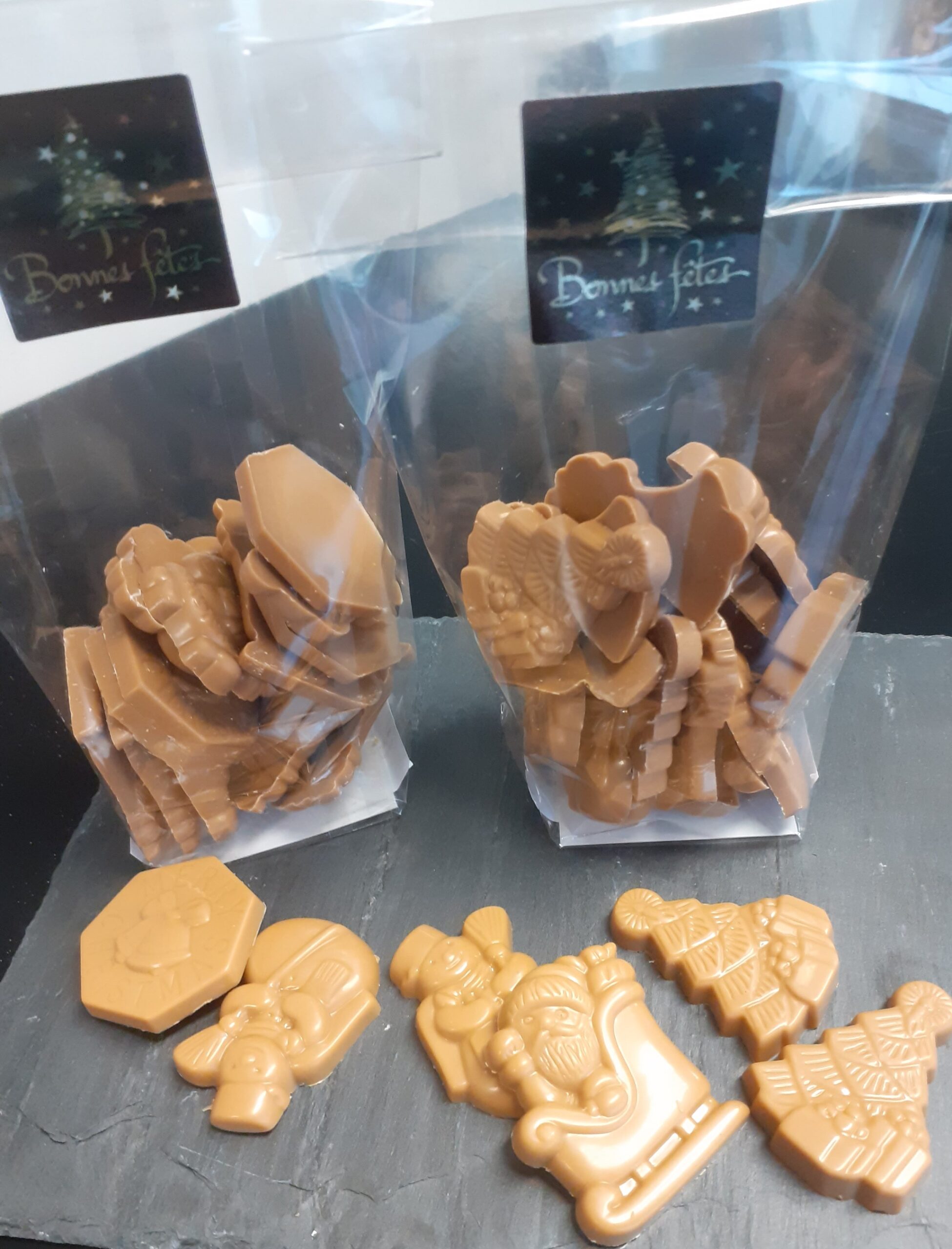 Assortiment de chocolats de Noël – Chocolat blond
